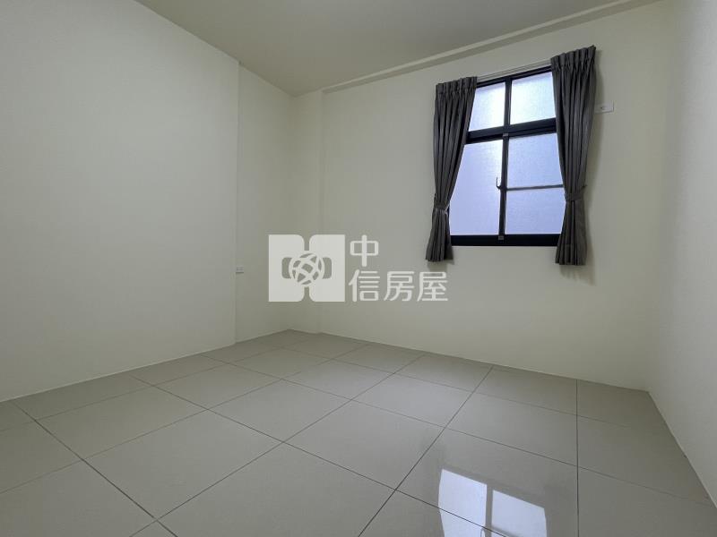 三多光華翻新大面寬美透天房屋室內格局與周邊環境