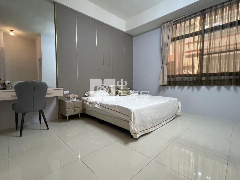 三多光華翻新大面寬美透天房屋室內格局與周邊環境