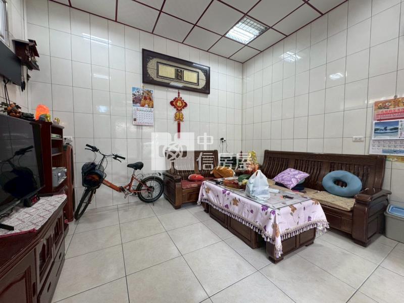 高雄大社邊間免整理透天房屋室內格局與周邊環境