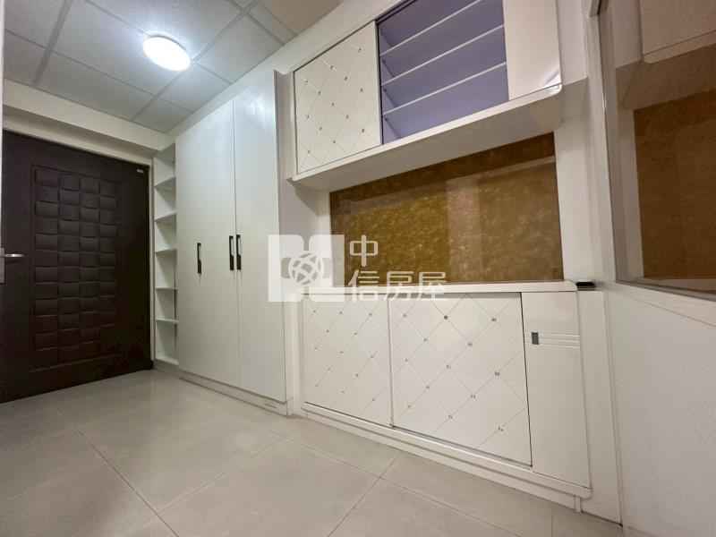 大城六月微風朝南次頂樓三房平車視野戶房屋室內格局與周邊環境