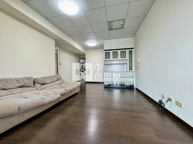 大城六月微風朝南次頂樓三房平車視野戶房屋室內格局與周邊環境