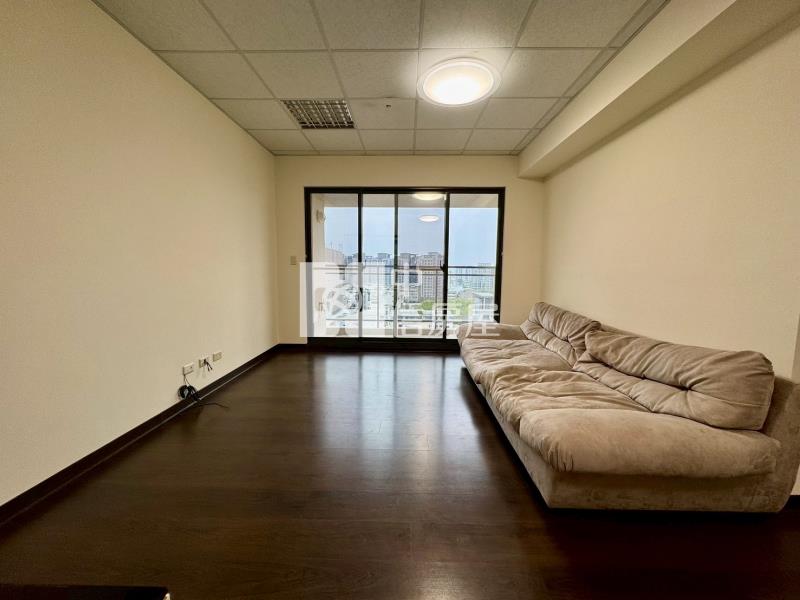 大城六月微風朝南次頂樓三房平車視野戶房屋室內格局與周邊環境