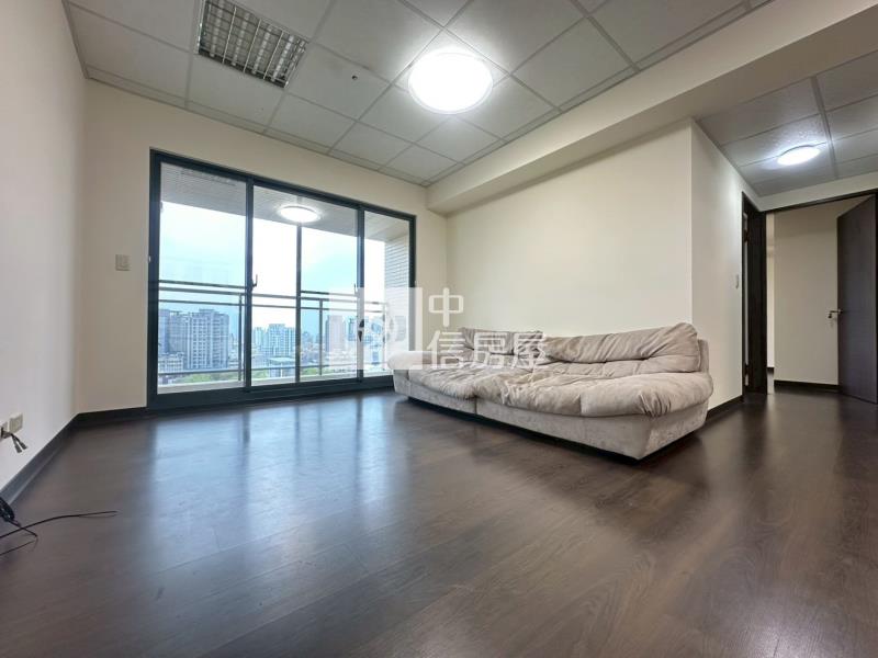 大城六月微風朝南次頂樓三房平車視野戶房屋室內格局與周邊環境