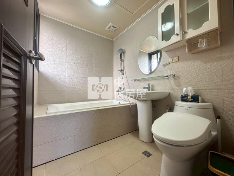 大城六月微風朝南次頂樓三房平車視野戶房屋室內格局與周邊環境