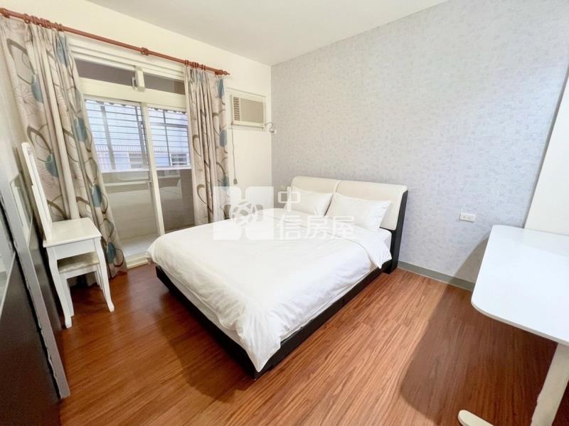 深美透天鄰路雙車庫店住房屋室內格局與周邊環境