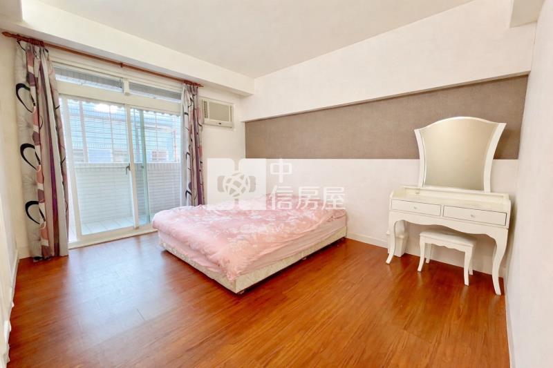 深美透天鄰路雙車庫店住房屋室內格局與周邊環境