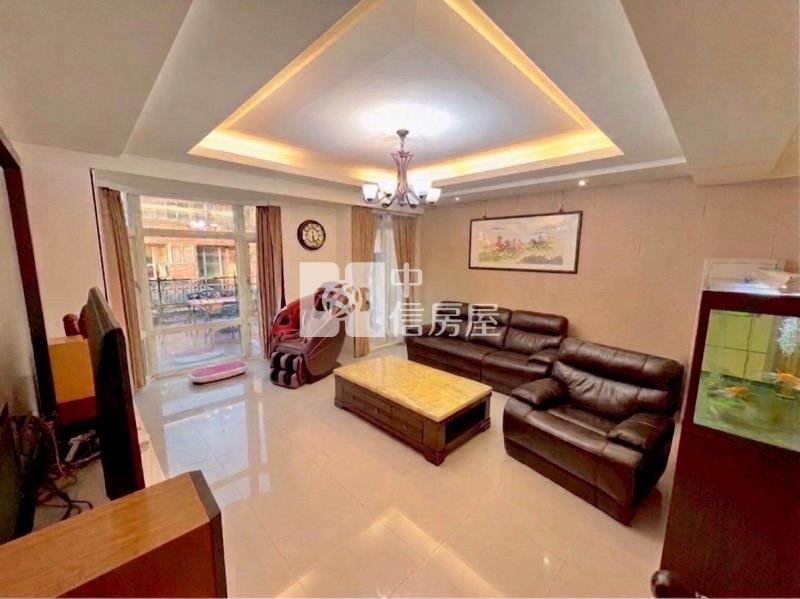 深美透天鄰路雙車庫店住房屋室內格局與周邊環境