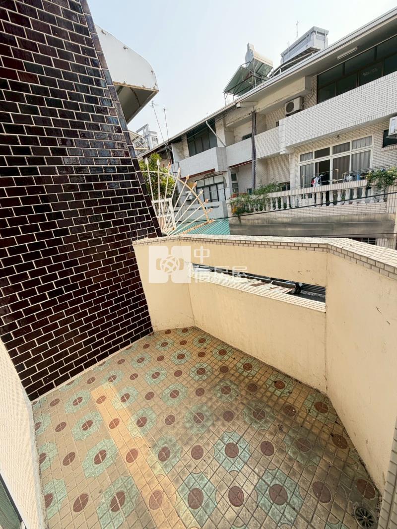 雲林國小旁孝親房透天房屋室內格局與周邊環境