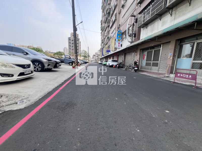 水湳經貿雷中街邊間樓店房屋室內格局與周邊環境