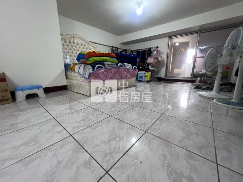 水湳經貿雷中街邊間樓店房屋室內格局與周邊環境