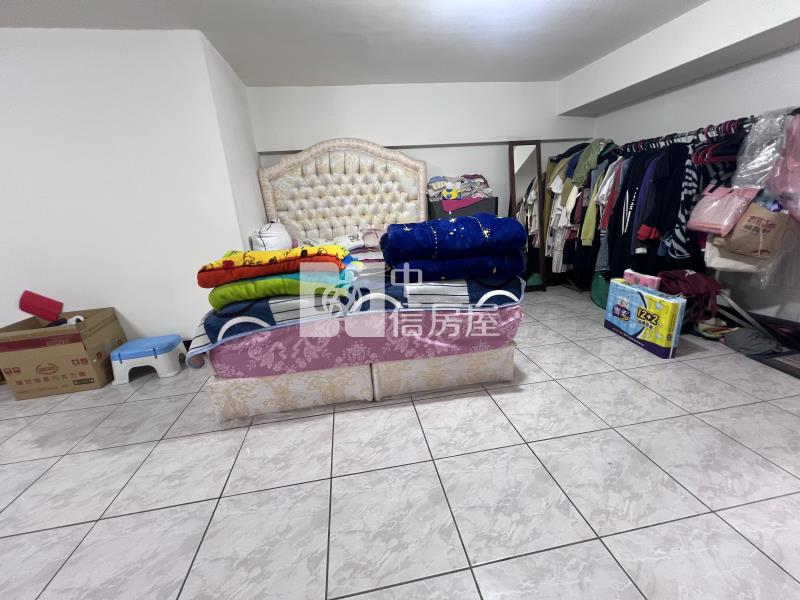 水湳經貿雷中街邊間樓店房屋室內格局與周邊環境