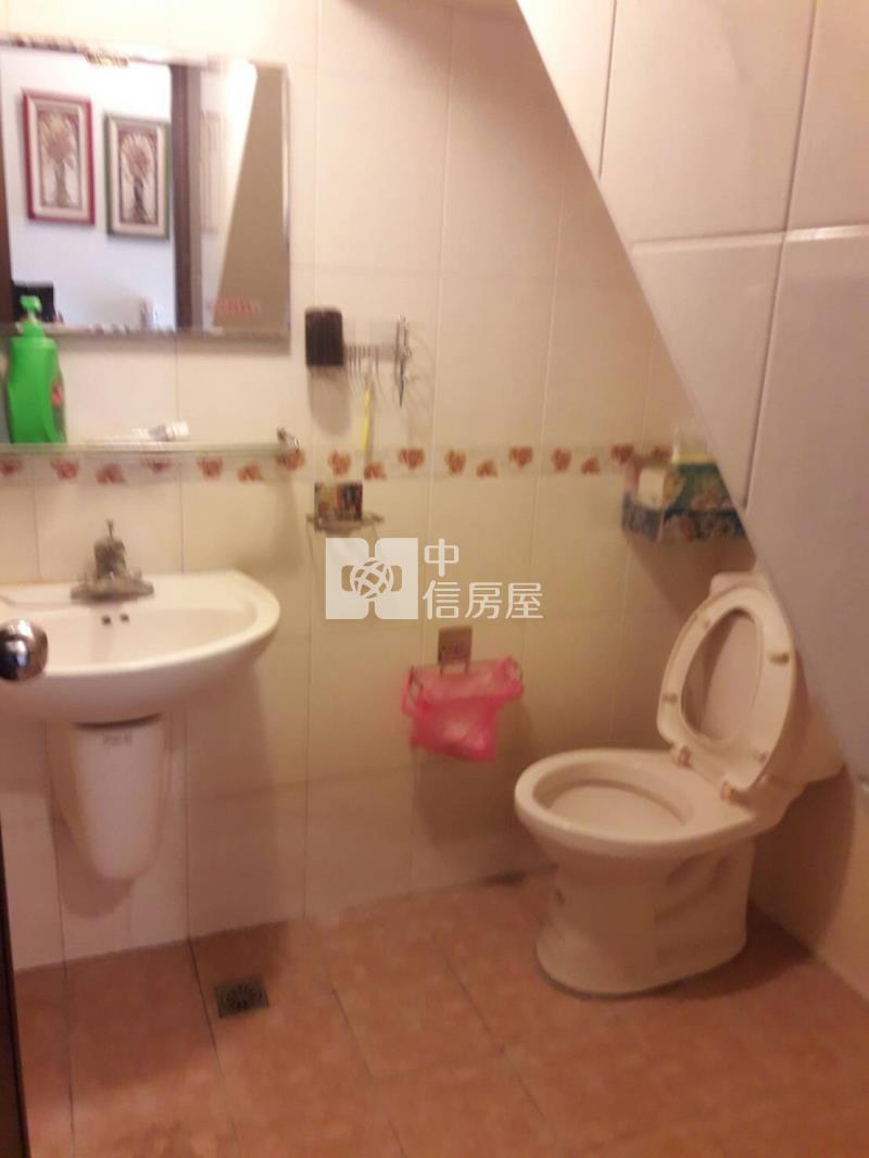 仁武大樓價透天車墅房屋室內格局與周邊環境