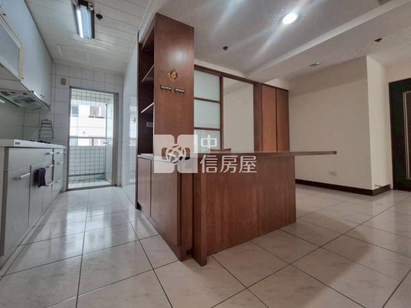 南國四房平車電寓房屋室內格局與周邊環境