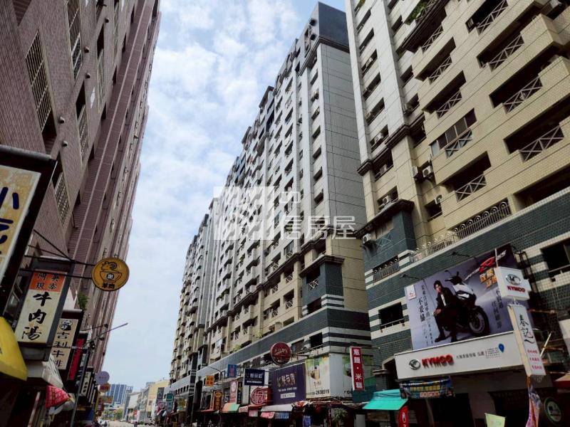 南國四房平車電寓房屋室內格局與周邊環境