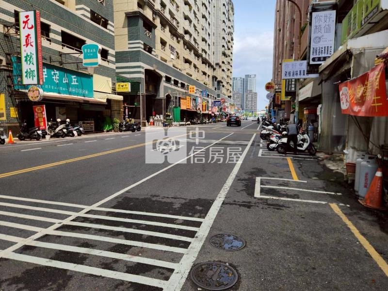 南國四房平車電寓房屋室內格局與周邊環境