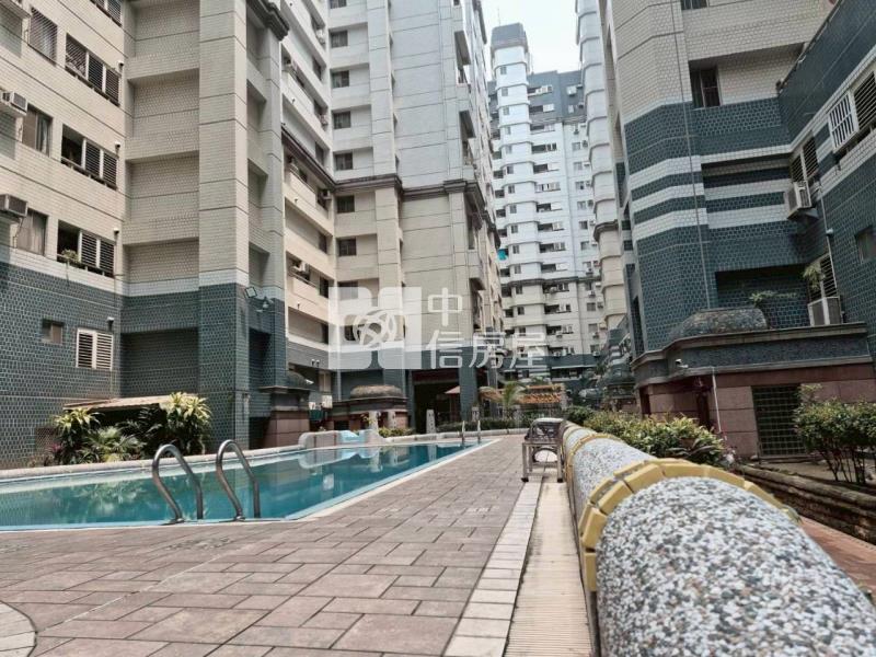 南國四房平車電寓房屋室內格局與周邊環境