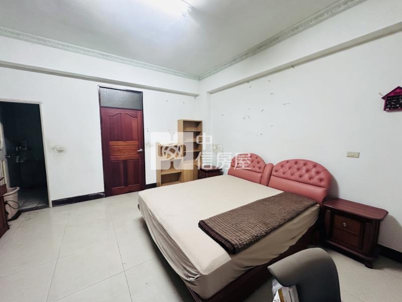 龍岡森林公園超值金透店房屋室內格局與周邊環境