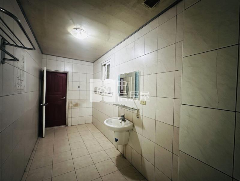 龍岡森林公園超值金透店房屋室內格局與周邊環境