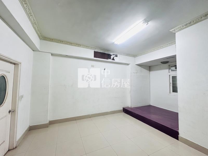 龍岡森林公園超值金透店房屋室內格局與周邊環境