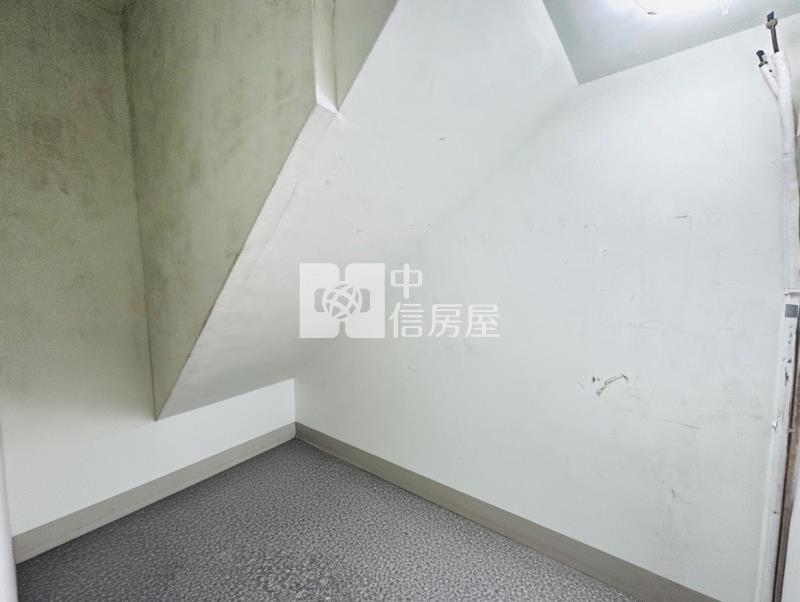 龍岡森林公園超值金透店房屋室內格局與周邊環境