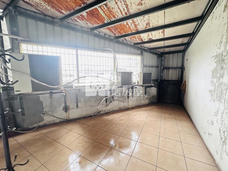 龍岡森林公園超值金透店房屋室內格局與周邊環境