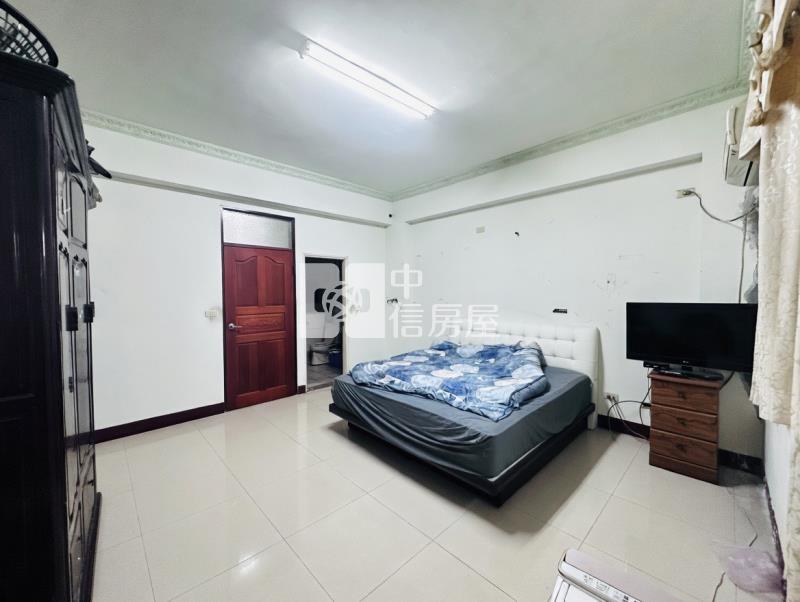 龍岡森林公園超值金透店房屋室內格局與周邊環境