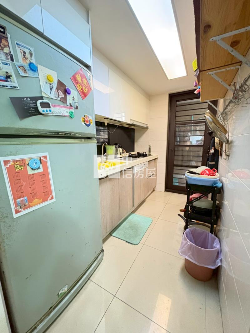 佳福御璽大三房附休旅車位房屋室內格局與周邊環境