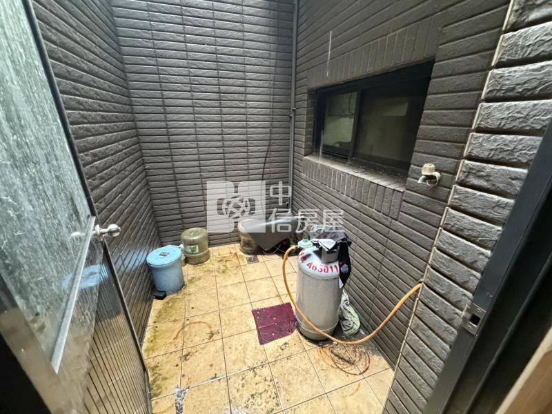 專-觀音工業區邊間大地坪美墅房屋室內格局與周邊環境