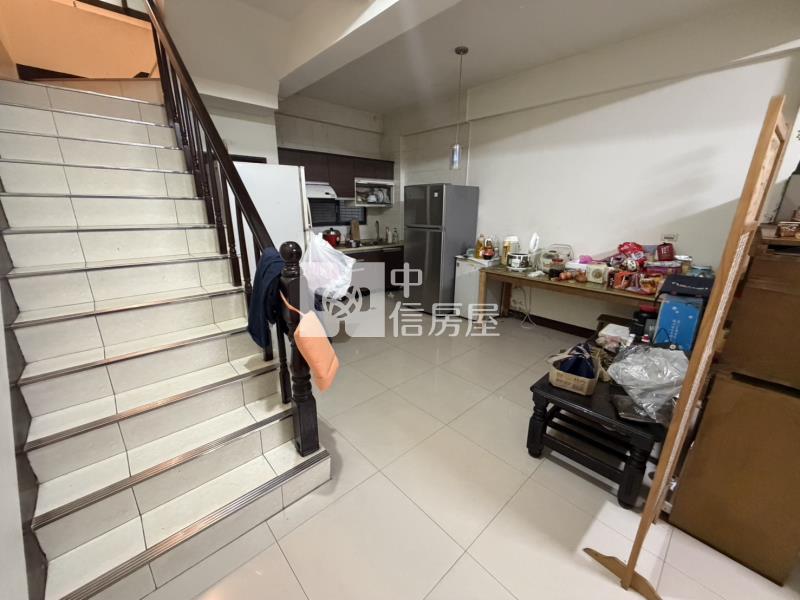 專-觀音工業區邊間大地坪美墅房屋室內格局與周邊環境