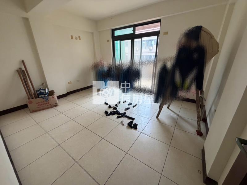 專-觀音工業區邊間大地坪美墅房屋室內格局與周邊環境