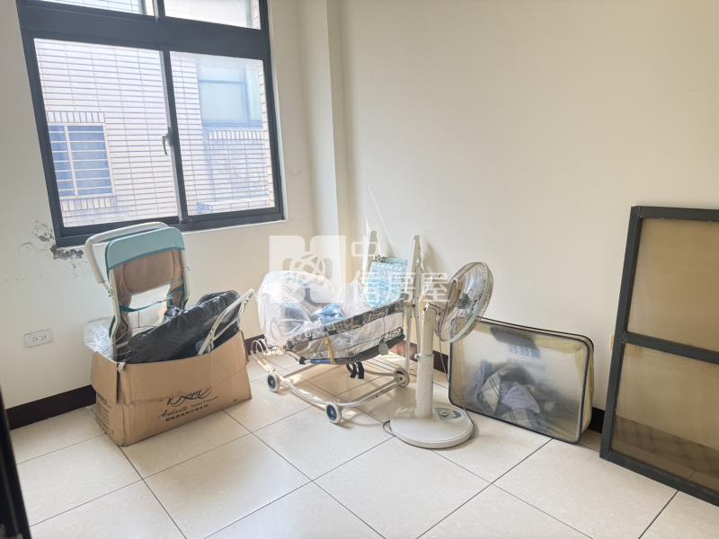 專-觀音工業區邊間大地坪美墅房屋室內格局與周邊環境