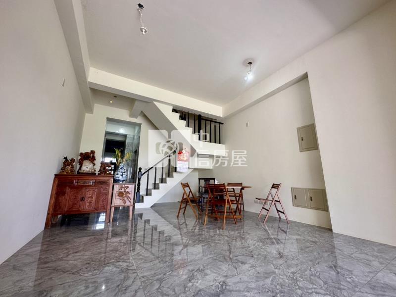 霧峰近亞大全新未住五套房電梯別墅房屋室內格局與周邊環境