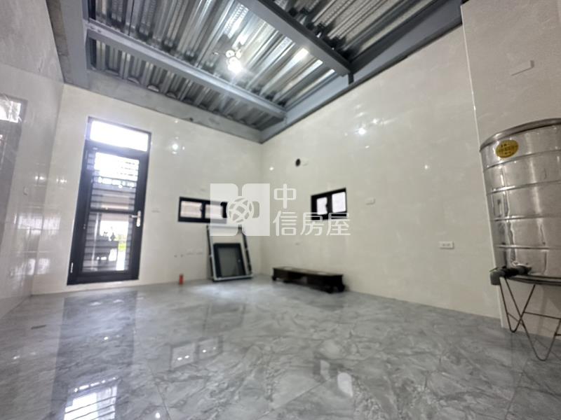 霧峰近亞大全新未住五套房電梯別墅房屋室內格局與周邊環境