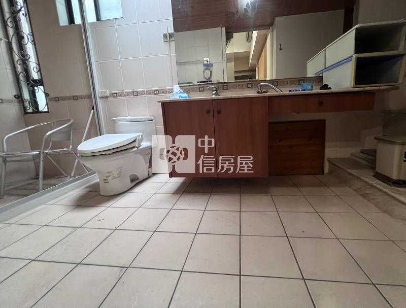 十期海灣三千院雙拼大面寬別墅房屋室內格局與周邊環境