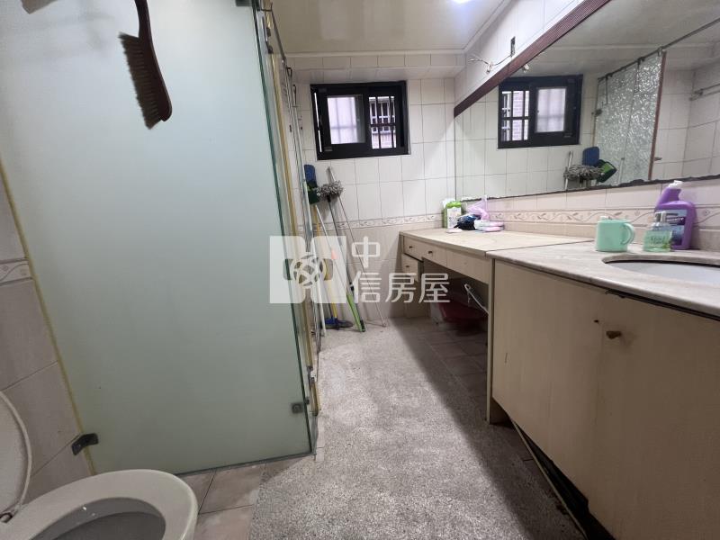 十期海灣三千院雙拼大面寬別墅房屋室內格局與周邊環境