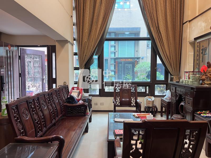 十期海灣三千院雙拼大面寬別墅房屋室內格局與周邊環境