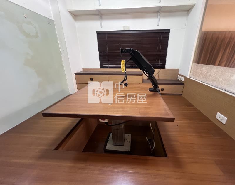 十期海灣三千院雙拼大面寬別墅房屋室內格局與周邊環境