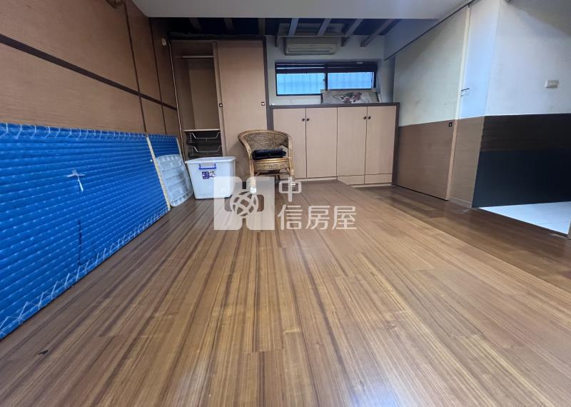 十期海灣三千院雙拼大面寬別墅房屋室內格局與周邊環境