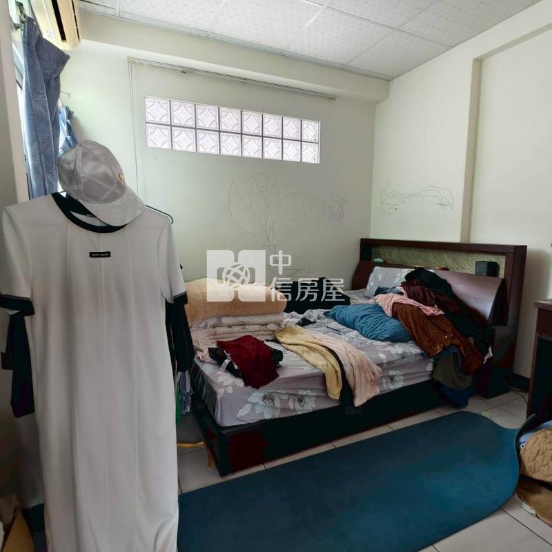 東區忠孝路星巴克旁透天房屋室內格局與周邊環境