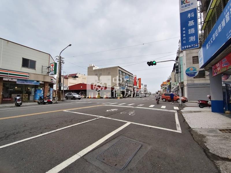 東方明珠一房一廳有平車套房房屋室內格局與周邊環境