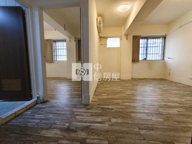 東方明珠一房一廳有平車套房房屋室內格局與周邊環境