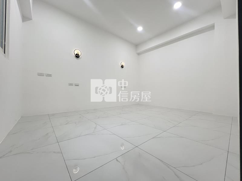 龍岡忠貞商圈全新整理電梯三房房屋室內格局與周邊環境