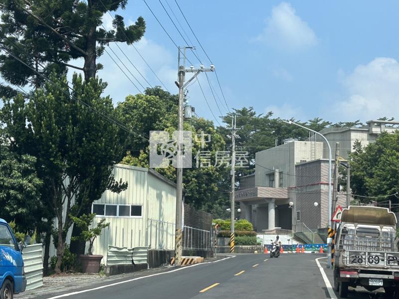 山上可蓋庭園之建地房屋室內格局與周邊環境