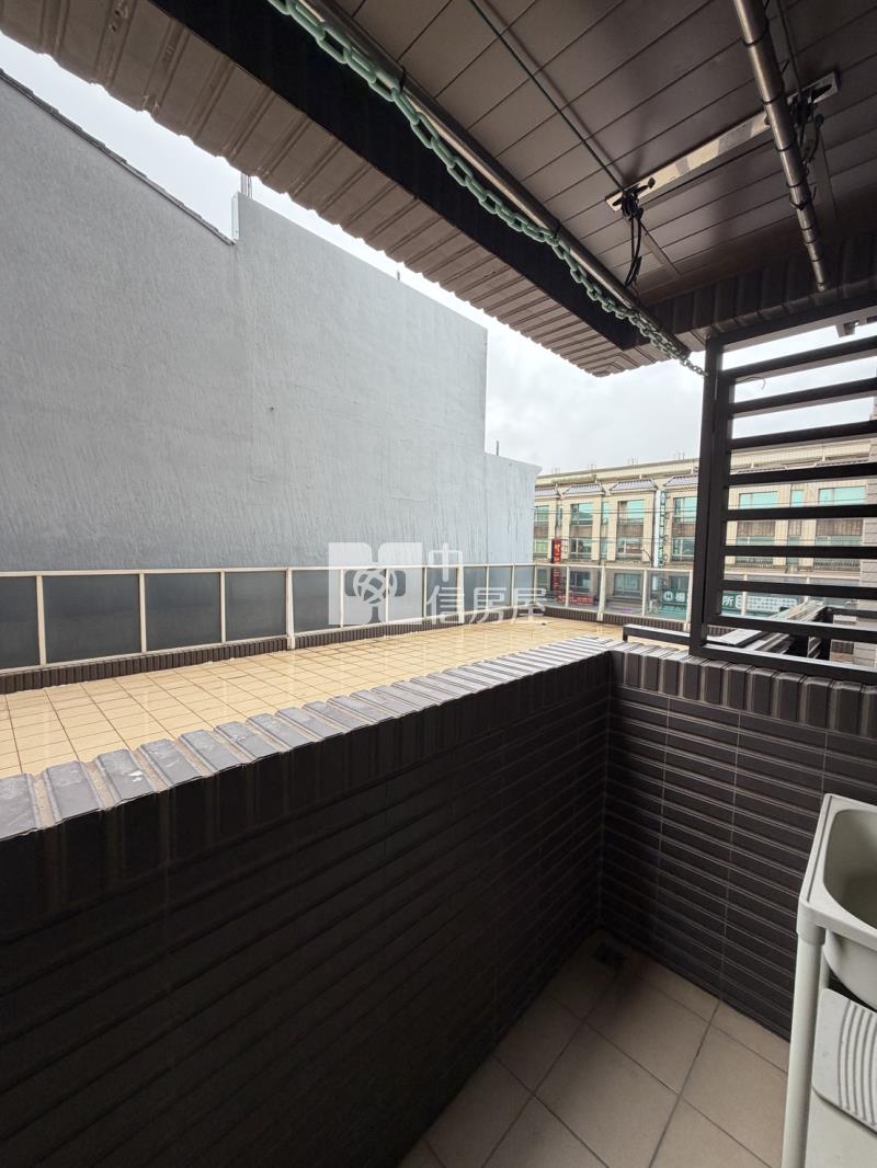 過嶺大露臺兩房車｜敦美松仁房屋室內格局與周邊環境