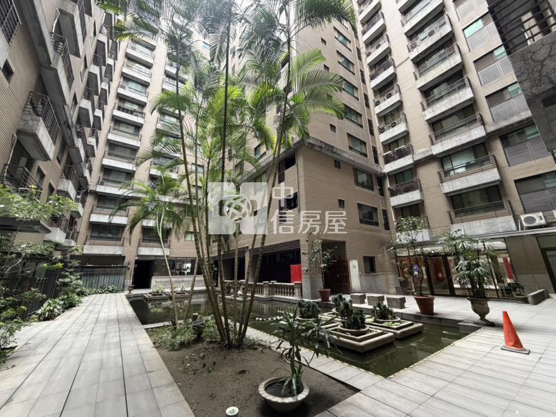 中壢市區美麗歐洲景觀1房1廳+機車位房屋室內格局與周邊環境