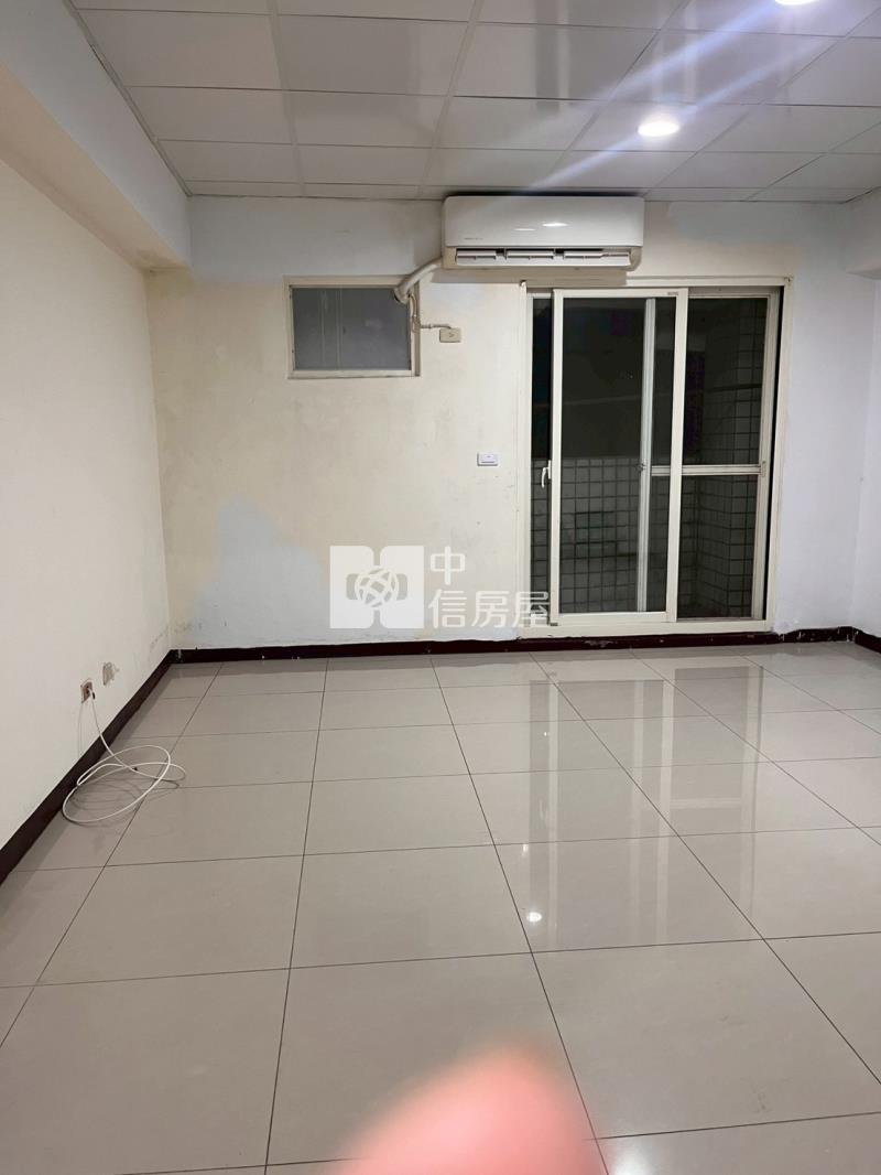 ▲信義電梯小資屋 售房屋室內格局與周邊環境