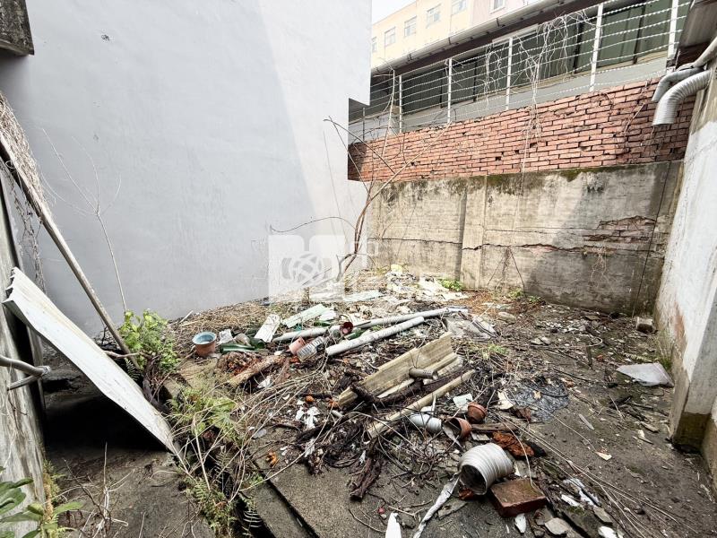 勤益坪林公園活路透天房屋室內格局與周邊環境