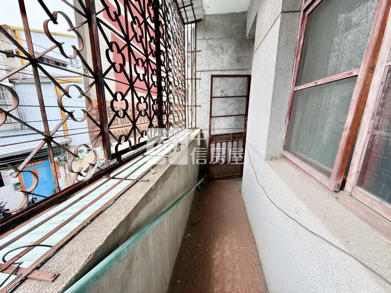 勤益坪林公園活路透天房屋室內格局與周邊環境