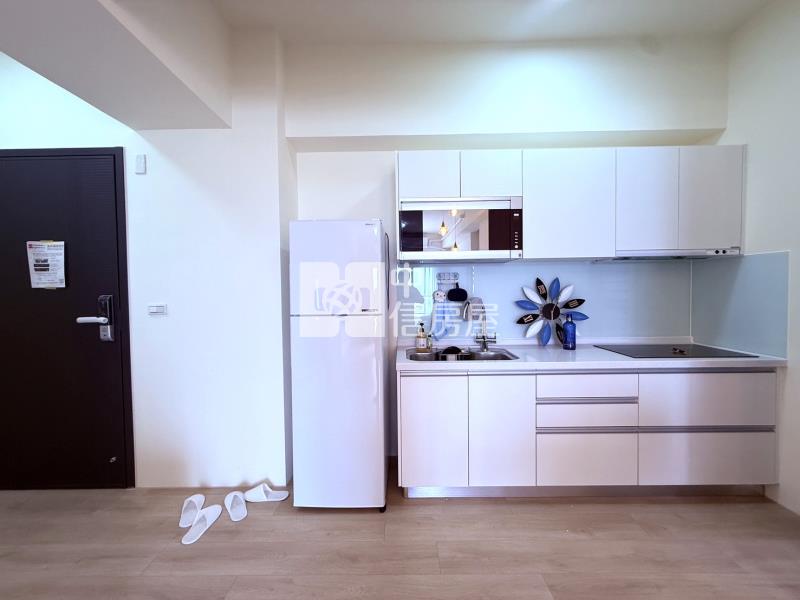 連建苒苒全新未住三房平車房屋室內格局與周邊環境