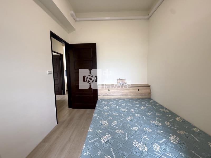 連建苒苒全新未住三房平車房屋室內格局與周邊環境